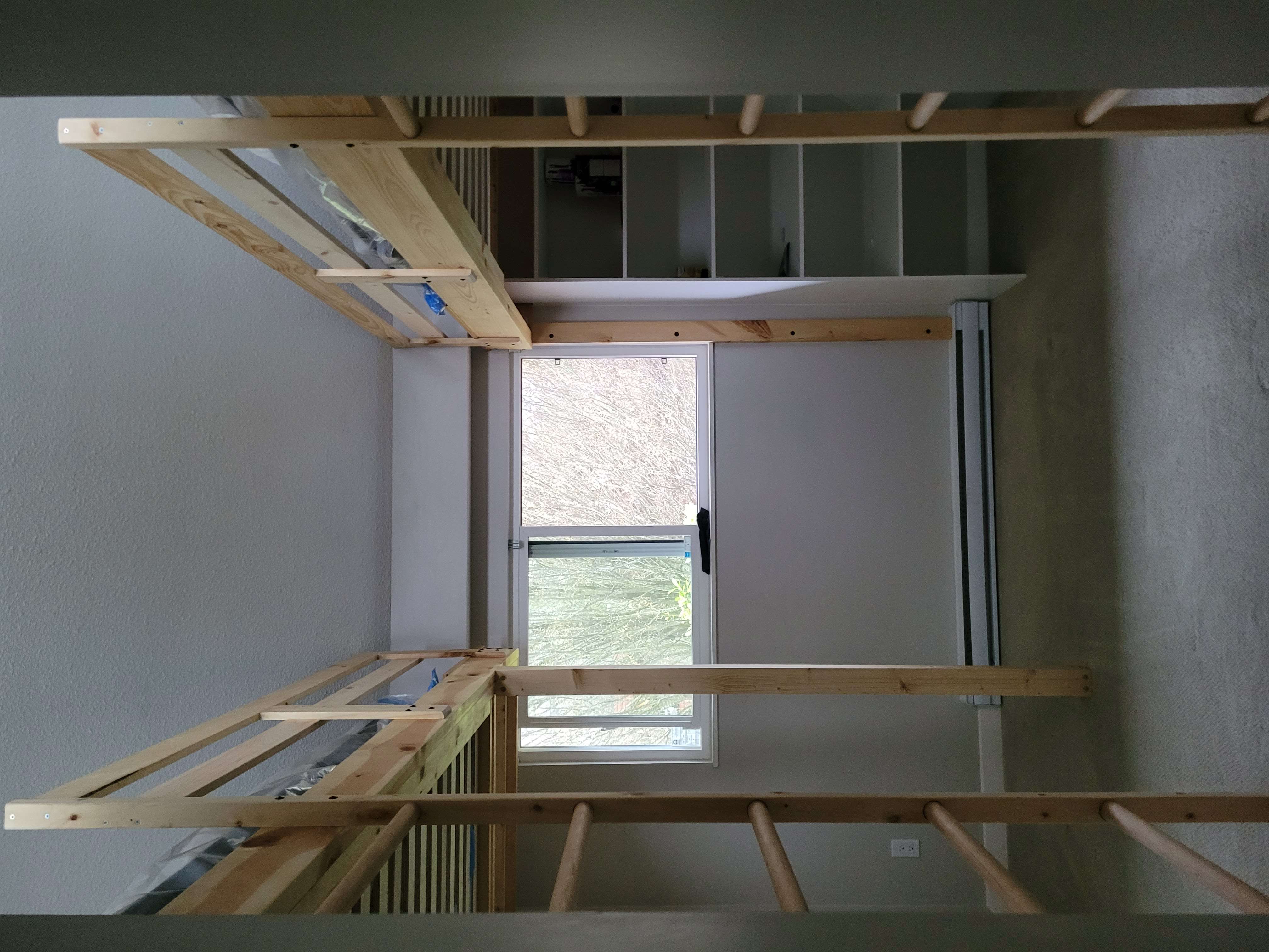 Space-saving built-in bunk bed with integrated storage